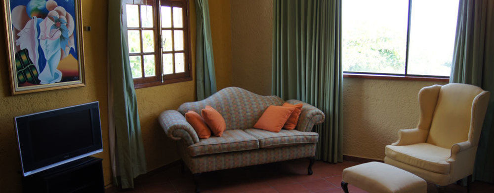 Visa Lodge Port-au-Prince Ngoại thất bức ảnh